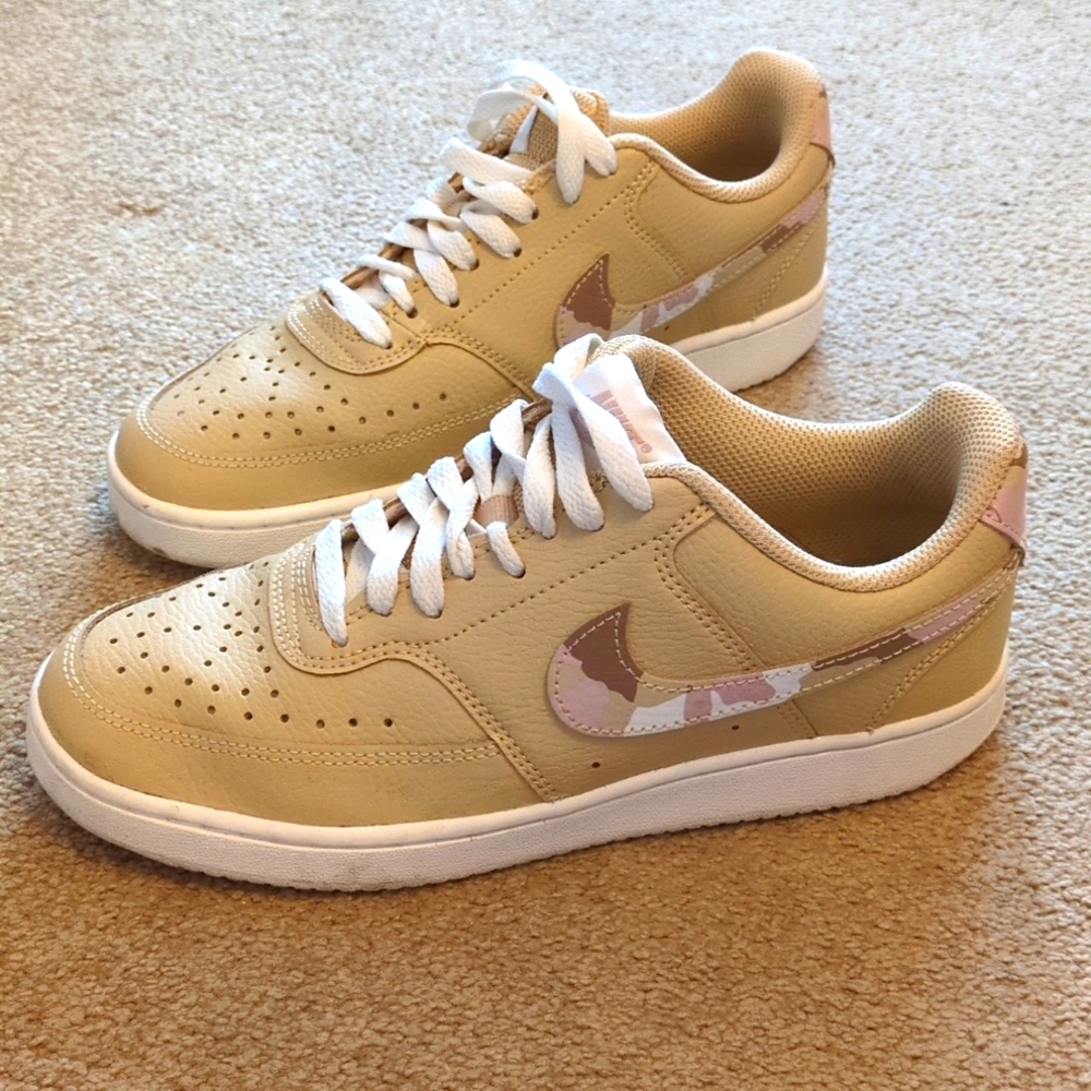 Womena Nike Court Vision Low 'Sesame Camo' DX3734-200
